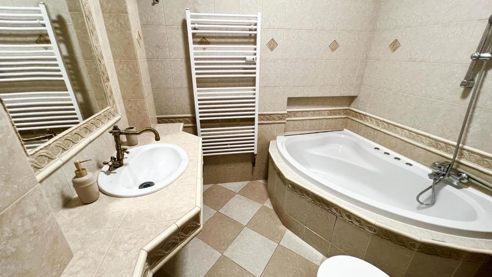 Penzion U Radnice , Byt 5 Znojmo Ngoại thất bức ảnh